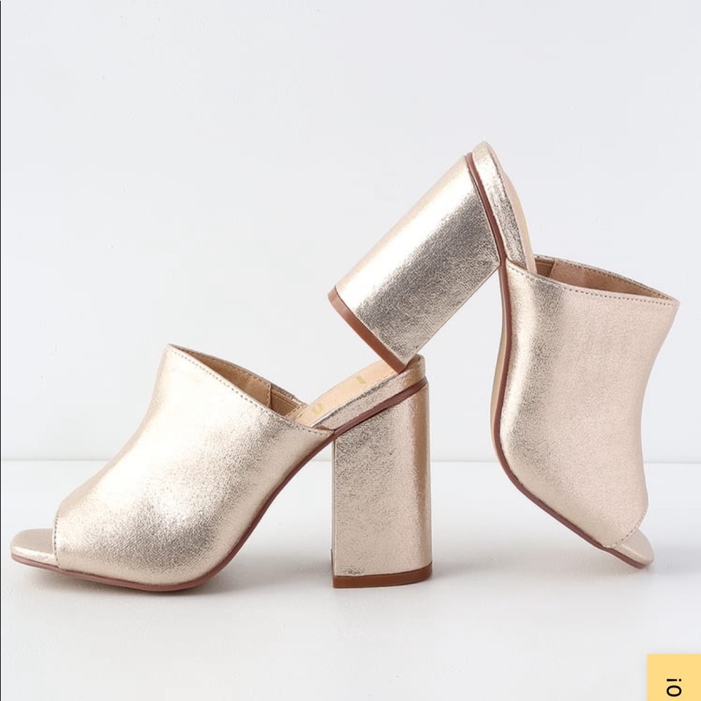 LULU’S Raelynn Champagne Peep-Toe Mules
